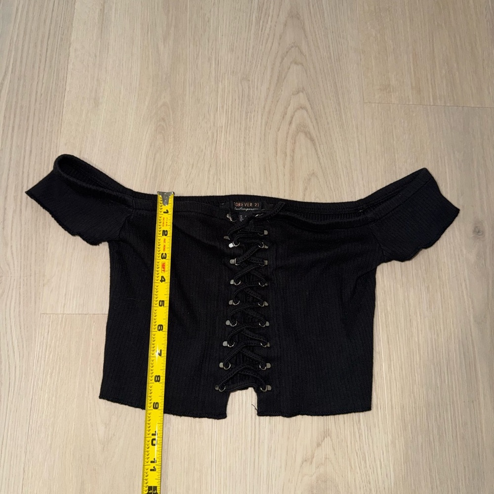 Forever 21 Black Crop Top - Picture 3 of 3